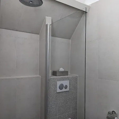 Bed&bubbels 256 بيت ضيافة دي كوخ