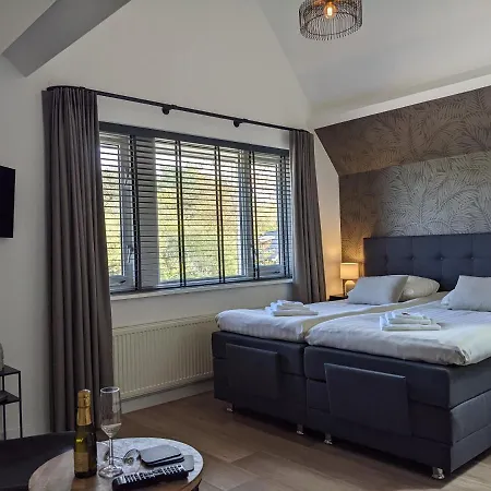 Bed&bubbels 256 3* דה קוח